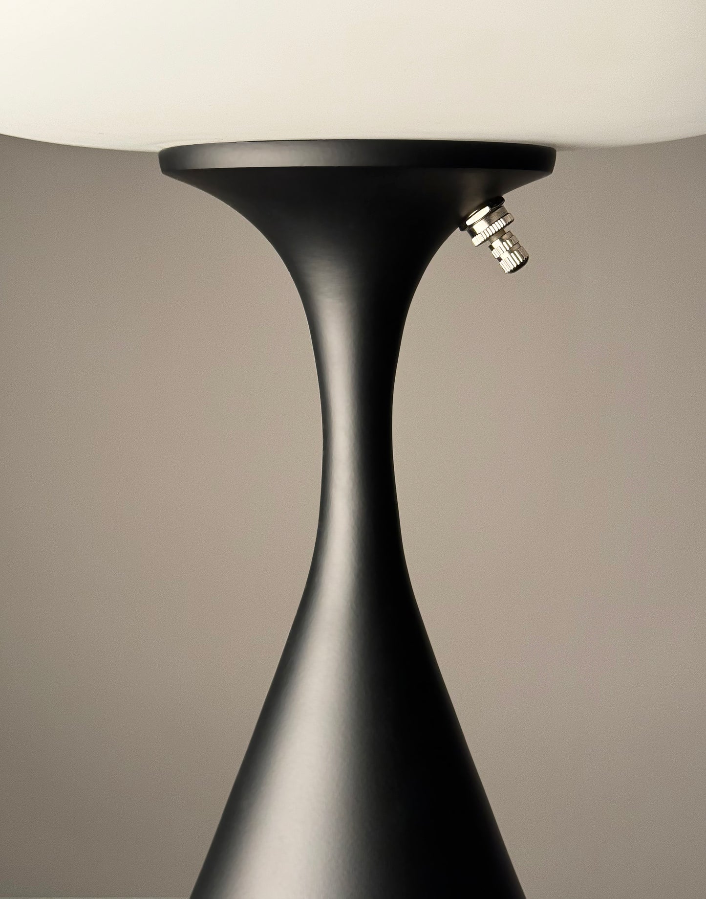 Flared Stemlite Table Lamp in Satin Black